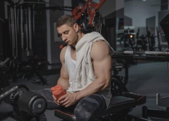 The Definitive Guide to Post-Workout Recovery Nutrition: From Cellular Science to Your Shaker Bottle