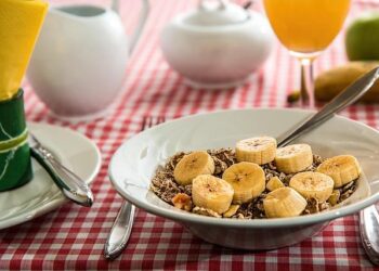 Beyond the Bran: I’m a Digestive Health Specialist, and This Is the Truth About Low-Fiber Cereals