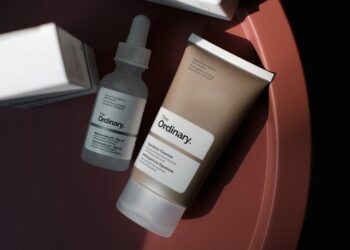 More Than a Molecule: Why Your Niacinamide Serum Isn’t Working (And How to Finally Make It Your Holy Grail)