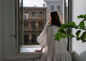 Beyond the Hype: I Stopped ‘Taking’ Collagen and Started ‘Building’ It. Here’s How.