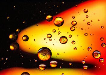 In a Nutshell: The Three Worlds of Liquid Potassium