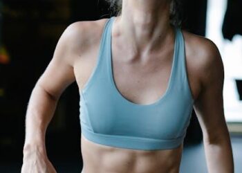 The Protein Powder Lie: How I Escaped the “Skinny-Fat” Trap and Finally Built Lean Muscle